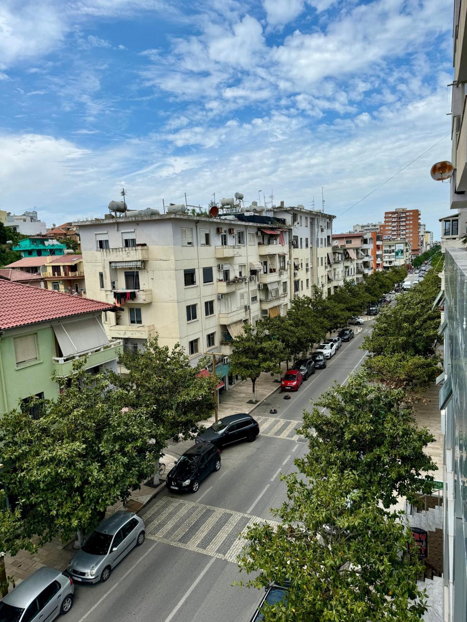 Luxury Apartments In City Center Durrës Buitenkant foto